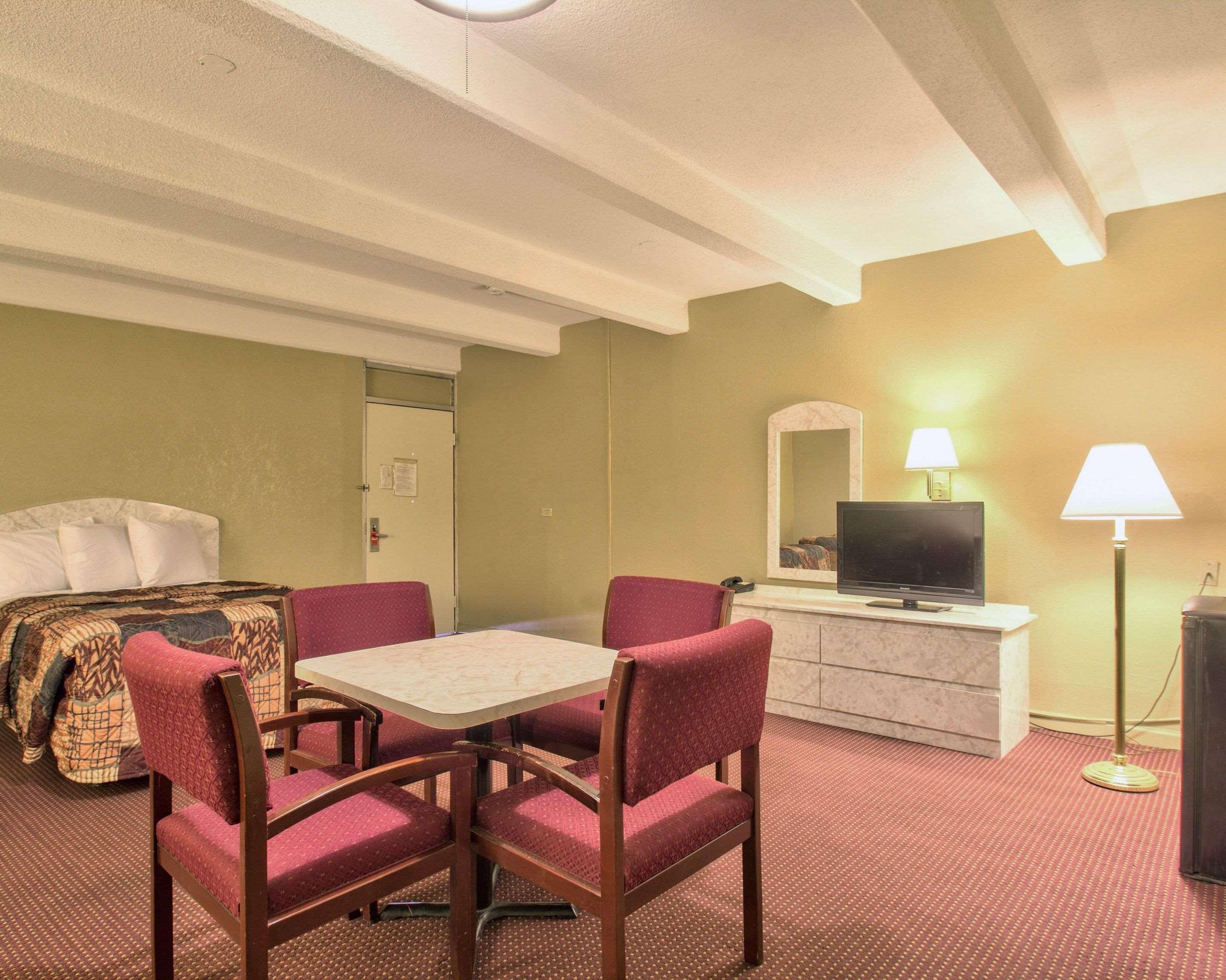 Econo Lodge Donalsonville Экстерьер фото